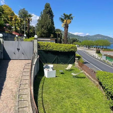 La Limonaia- With Private Garden & Lake View Villa Meina